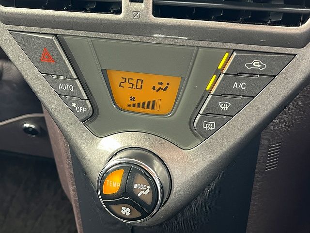 TOYOTA IQ 2009 Image 31