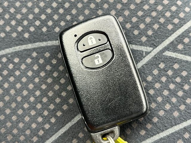 TOYOTA IQ 2009 Image 31