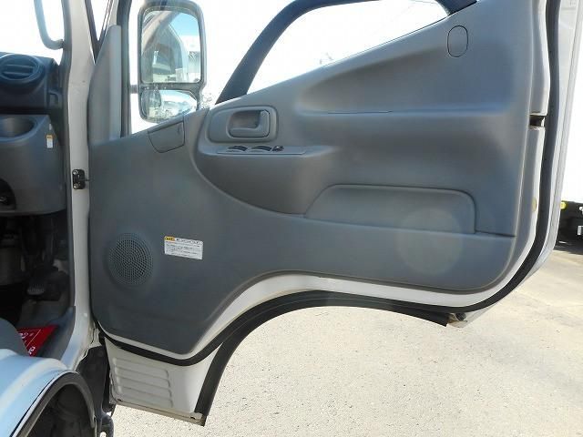 TOYOTA DYNA 2014 Image 31