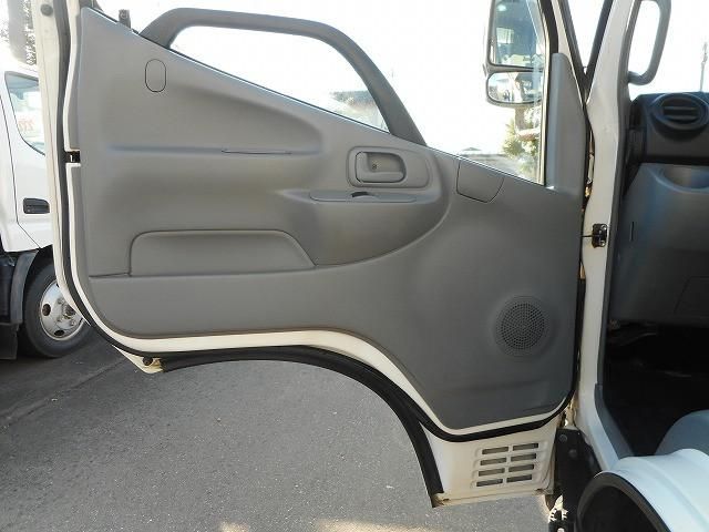 TOYOTA DYNA 2014 Image 31