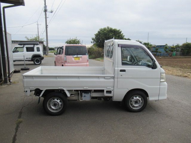 DAIHATSU HIJET TRUCK 4WD 2005 Image 31