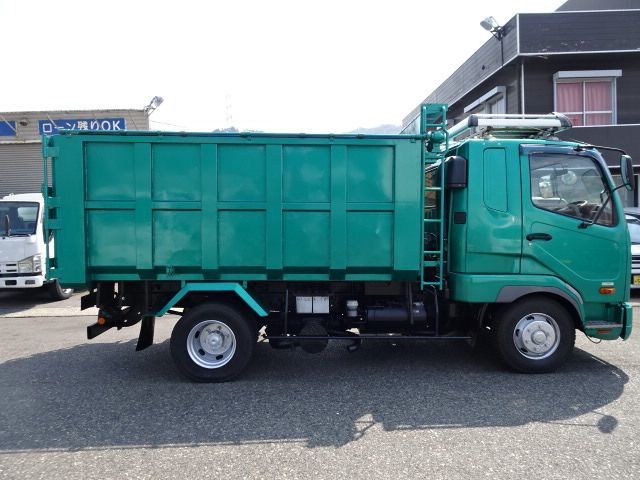 MITSUBISHI FUSOU FIGHTER 2011 Image 31