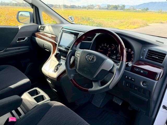 TOYOTA ALPHARD 2012 Image 31