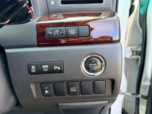 TOYOTA ALPHARD 2012 Image 31