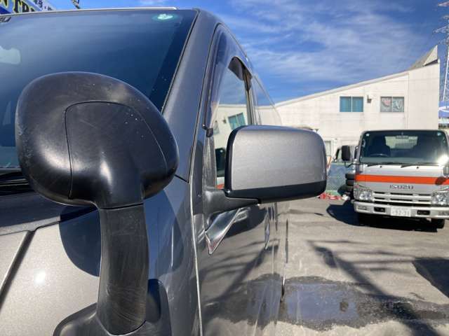 NISSAN NV350 CARAVAN 4WD 2015 Image 31