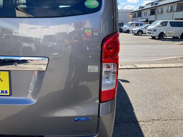 NISSAN NV350 CARAVAN 4WD 2015 Image 31