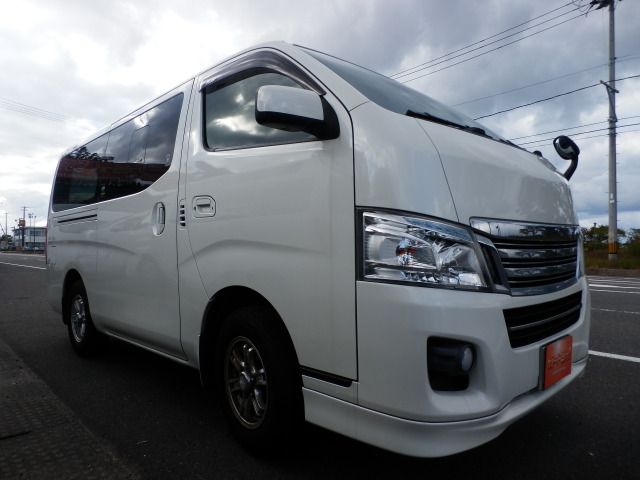 NISSAN NV350 CARAVAN 4WD 2012 Image 31