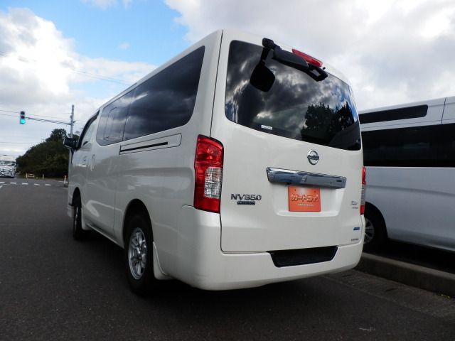 NISSAN NV350 CARAVAN 4WD 2012 Image 31