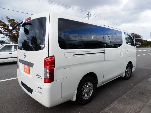 NISSAN NV350 CARAVAN 4WD 2012 Image 31