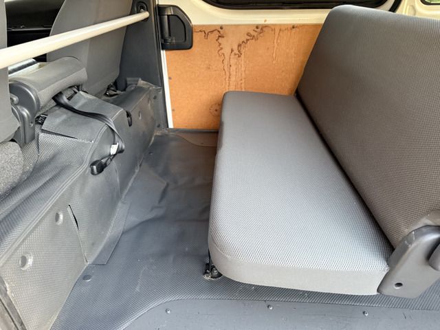 TOYOTA HIACE VAN 4WD 2014 Image 31