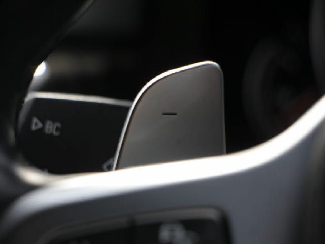 BMW 5SERIES SEDAN 2018 Image 31