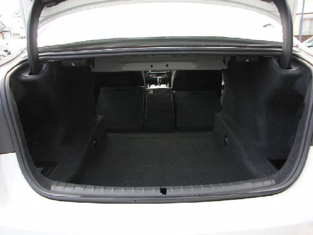 BMW 5SERIES SEDAN 2018 Image 31