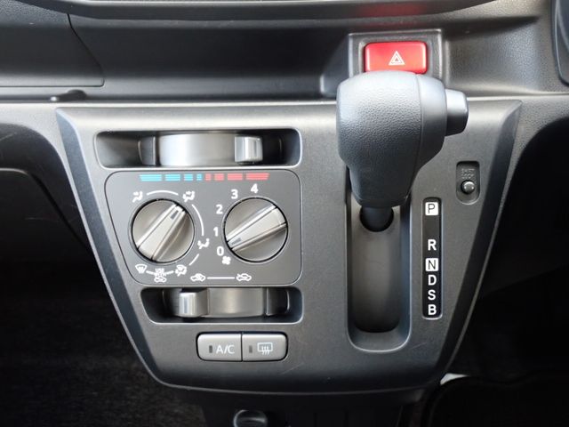 DAIHATSU MIRA E:S 2018 Image 31