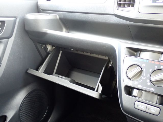 DAIHATSU MIRA E:S 2018 Image 31