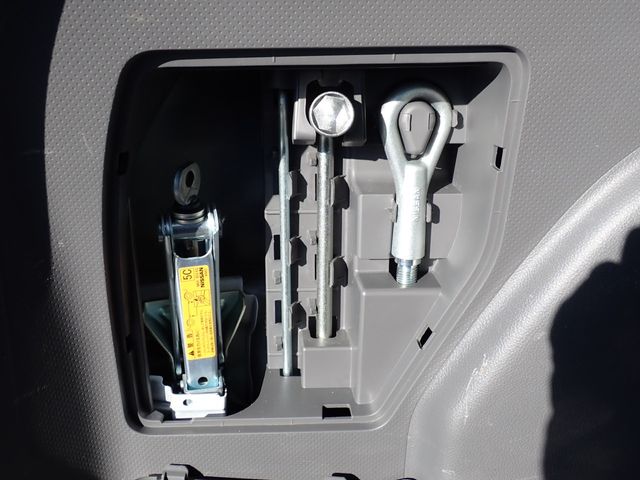 NISSAN NV150 AD 2WD 2018 Image 31