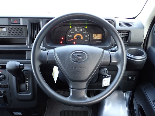 DAIHATSU HIJET CARGO 2019 Image 31