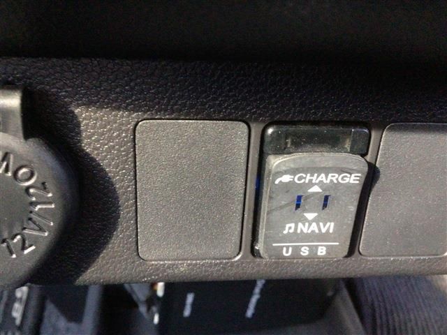 DAIHATSU MIRA E:S 4WD 2022 Image 31