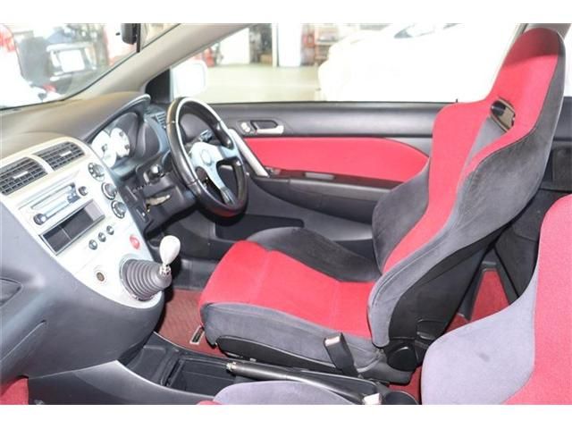 HONDA CIVIC HATCHBACK 2004 Image 31