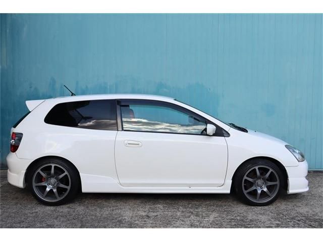 HONDA CIVIC HATCHBACK 2004 Image 31