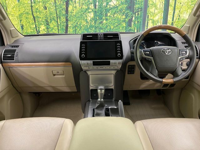 TOYOTA LANDCRUISER PRADO 2023 Image 31