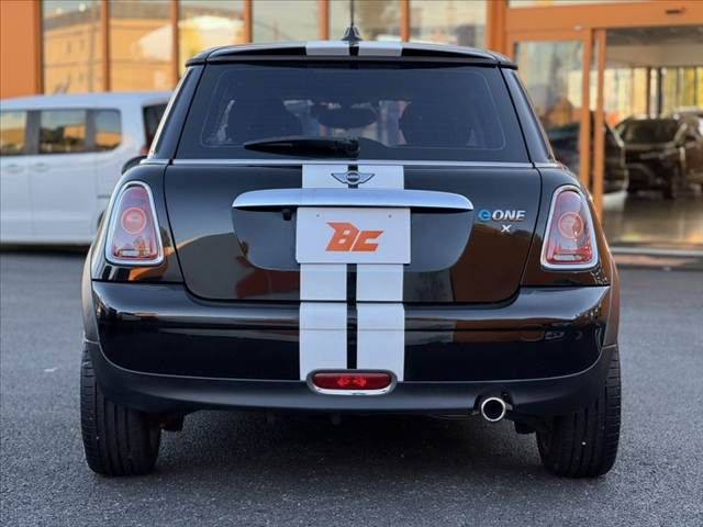 BMW MINI ONE 2010 Image 31