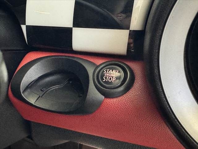 BMW MINI ONE 2010 Image 31