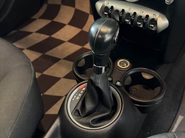 BMW MINI ONE 2010 Image 31