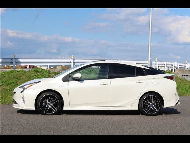 TOYOTA PRIUS 4WD 2016 Image 31