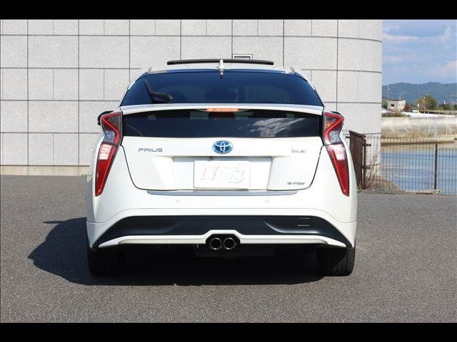 TOYOTA PRIUS 4WD 2016 Image 31