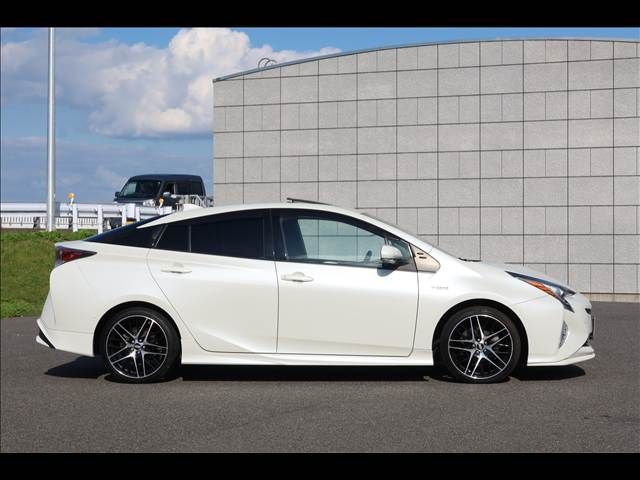 TOYOTA PRIUS 4WD 2016 Image 31