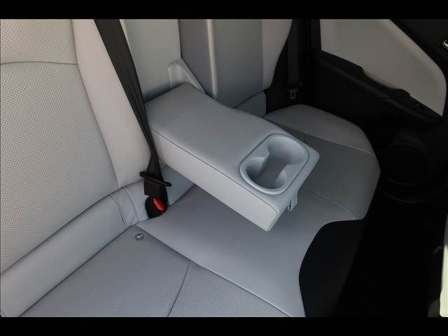 TOYOTA PRIUS 4WD 2016 Image 31