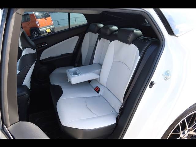 TOYOTA PRIUS 4WD 2016 Image 31