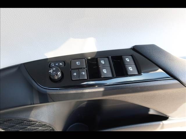 TOYOTA PRIUS 4WD 2016 Image 31