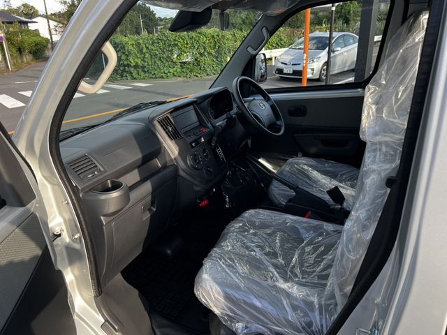 TOYOTA TOWNACE VAN 2WD 2025 Image 31