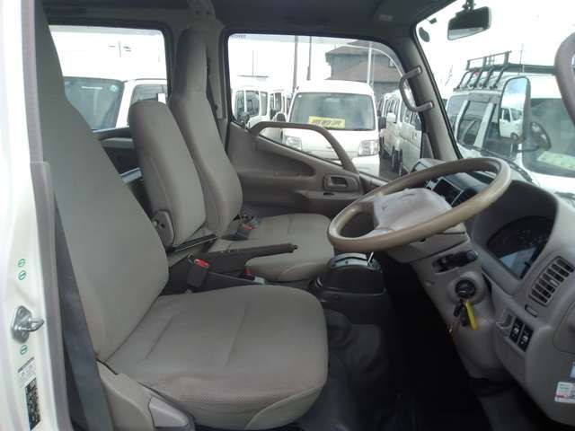 TOYOTA DYNA 2012 Image 31