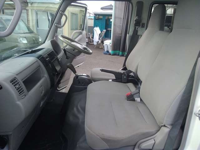 TOYOTA DYNA 2012 Image 31