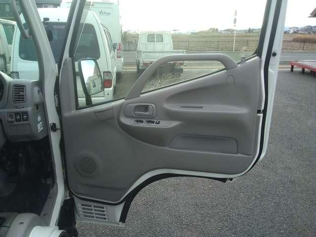 TOYOTA DYNA 2012 Image 31