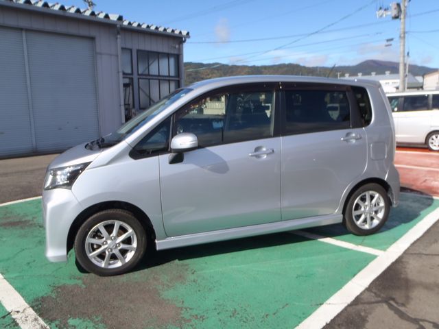 DAIHATSU MOVE CUSTOM 2014 Image 31