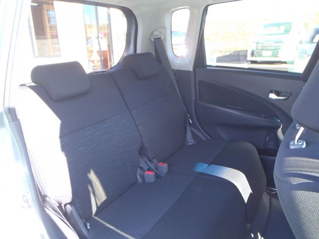 DAIHATSU MOVE CUSTOM 2014 Image 31