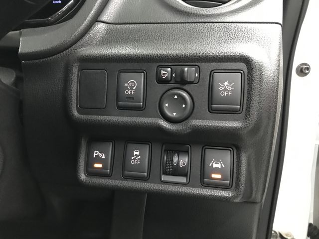 NISSAN NOTE 2019 Image 31