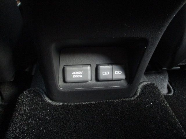 TOYOTA LEXUS NX450H+ AWD 2022 Image 31