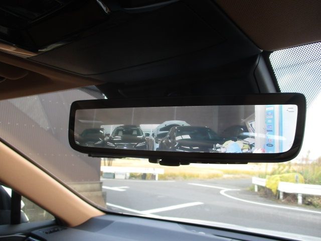 TOYOTA LEXUS NX450H+ AWD 2022 Image 31