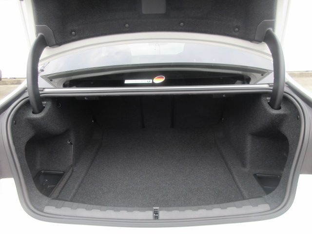 BMW 3SERIES SEDAN 2024 Image 31