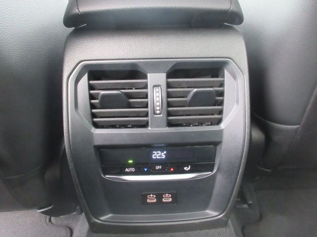 BMW 3SERIES SEDAN 2024 Image 31