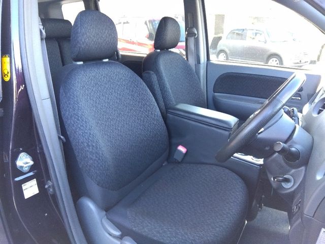 TOYOTA SIENTA 2013 Image 31