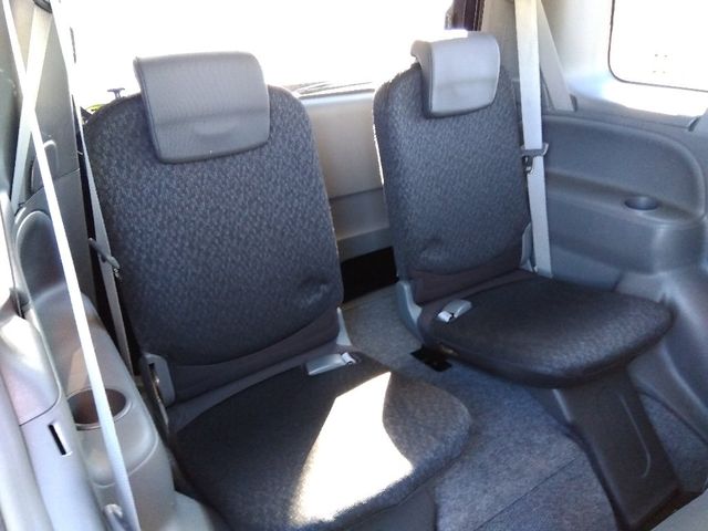 TOYOTA SIENTA 2013 Image 31