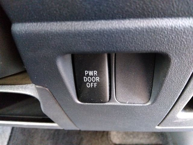 TOYOTA SIENTA 2013 Image 31