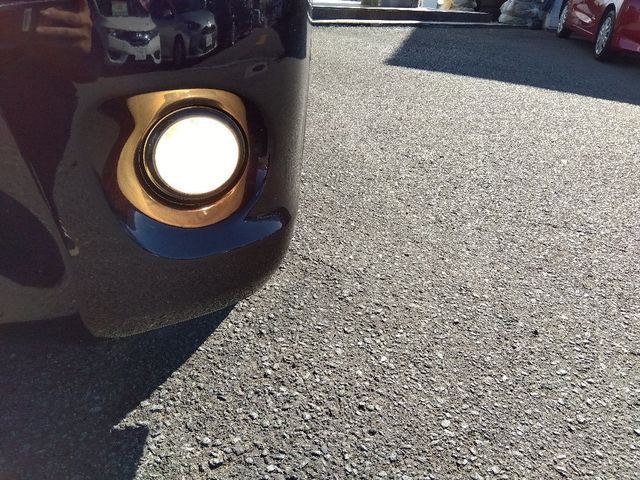 TOYOTA SIENTA 2013 Image 31