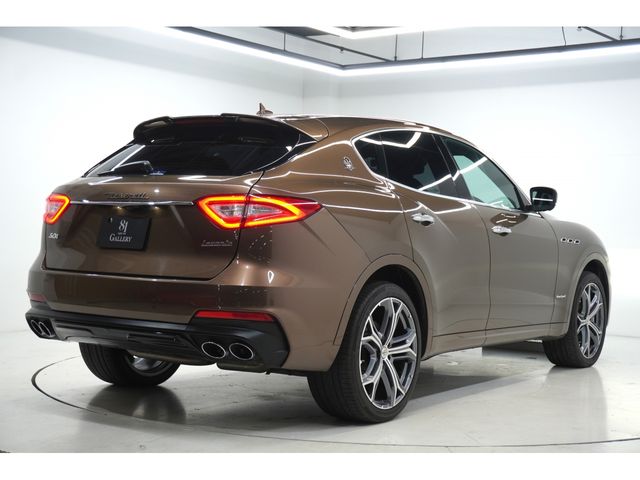 MASERATI LEVANTE 2020 Image 31