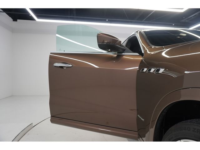 MASERATI LEVANTE 2020 Image 31